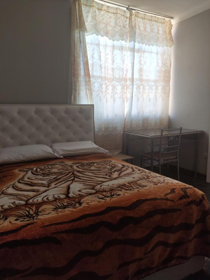 Residencial 200 Casas Appartement Tacna Buitenkant foto